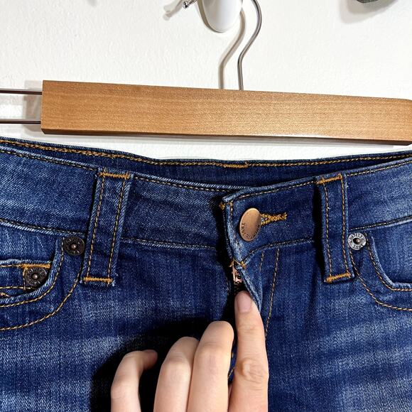 Lucky Brand Keira Fray Hem Denim Shorts LAST CALL - Picture 2 of 5